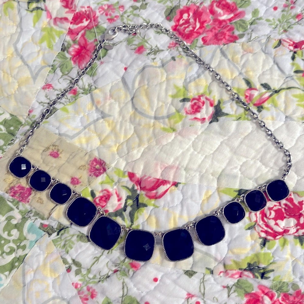 Premier Designs Black Necklace